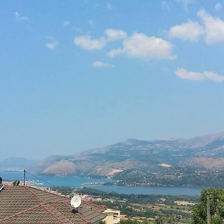Sea And Mountains View Apartment Argostoli  Bagian luar foto
